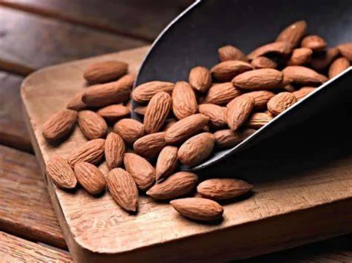 Are almonds inflammatory?