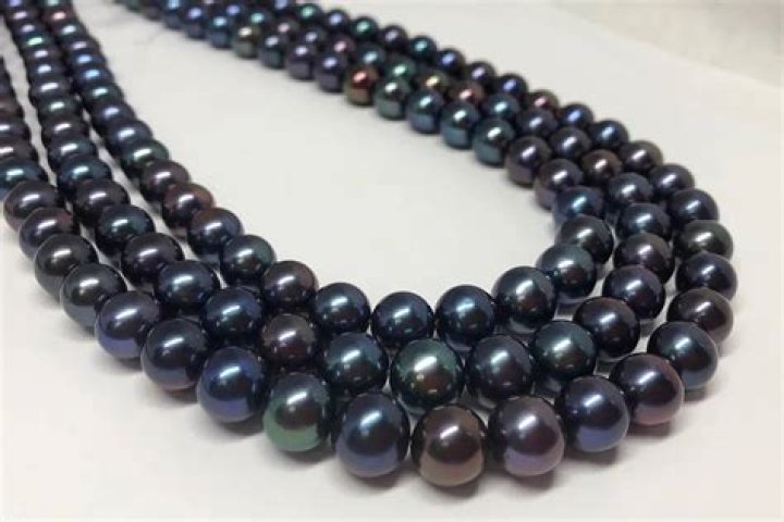 Are black pearls dyed or natural?