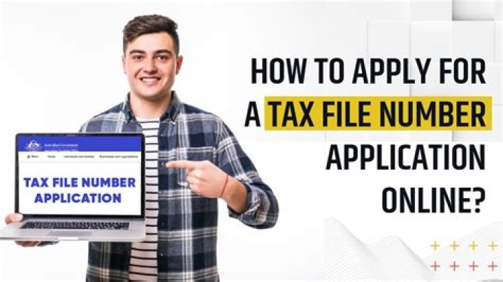 Can I file a simple tax return if my parents claim me?