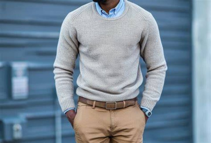 Can I wear a sweater with a suit?