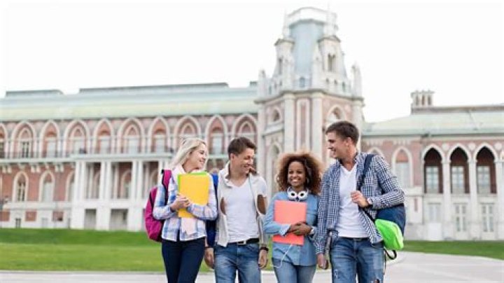 Can you go to university at 16 UK?
