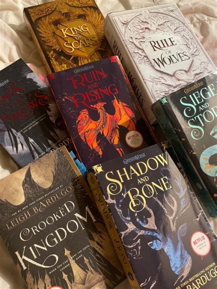 Can you read crooked kingdom before shadow bone?