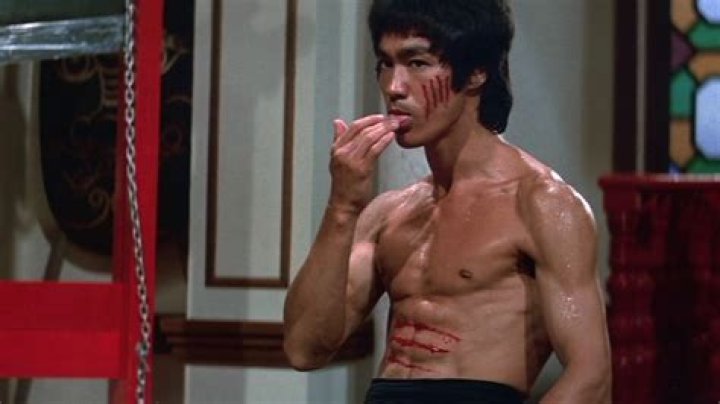 Did Bruce Lee use karate?