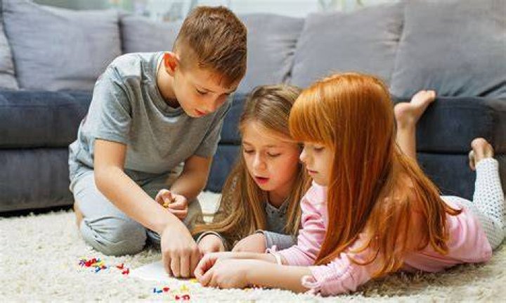 Do first born have higher IQ?