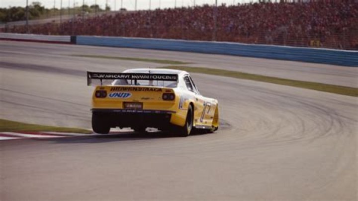 Do NASCAR cars have AC?