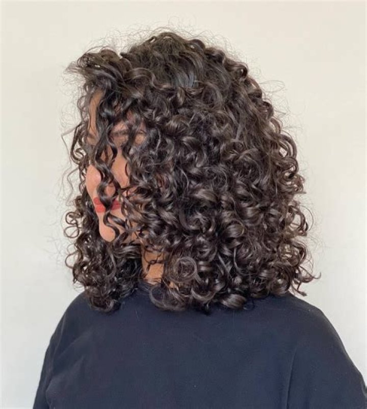 Does Korean have curly hair?