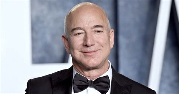 How did Jeff Bezos start Amazon?