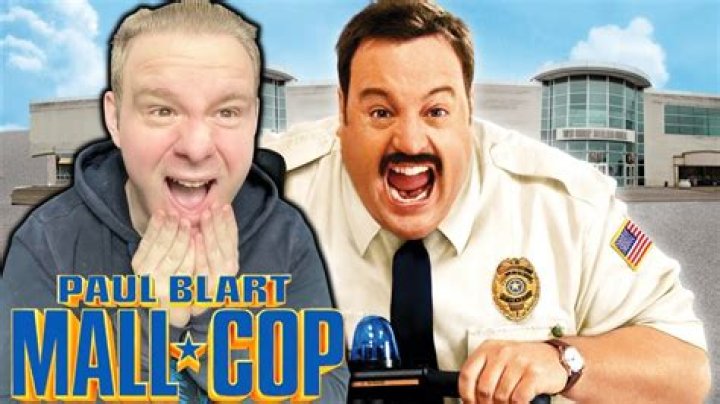 How did Paul Blart protect the mall when the robbery happened?