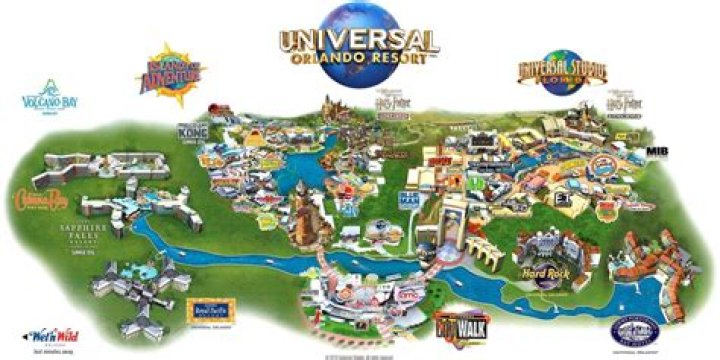 How large is Universal Studios Orlando?