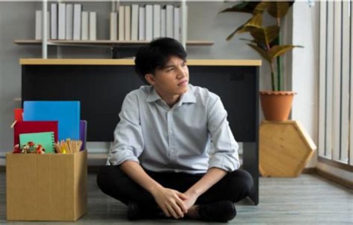 How long does it take to find a job after a layoff?