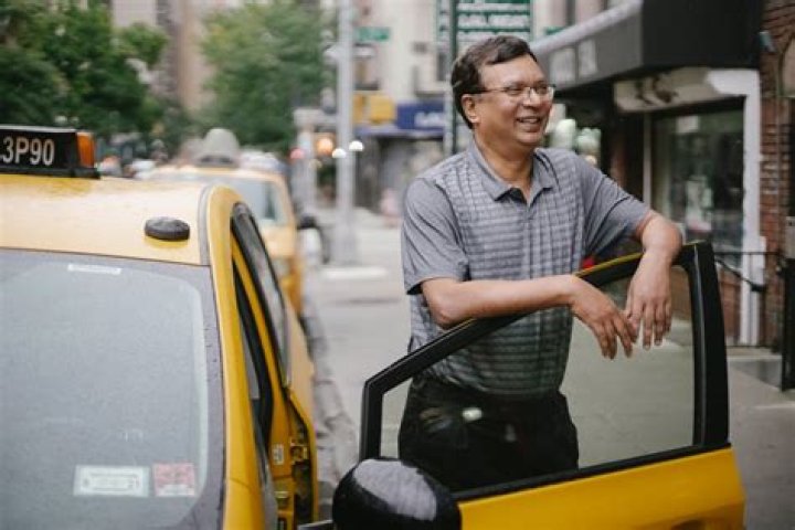 How many hours do taxi drivers work?