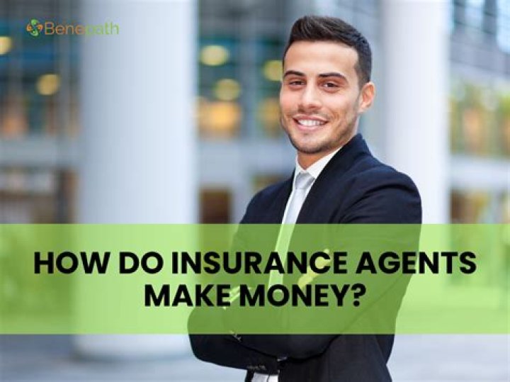How much do beginner life insurance agents make?
