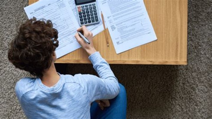 How much do you have to lose before selling stock?