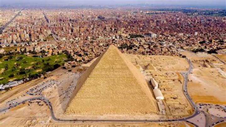 How much does it cost to see the pyramids in Mexico?