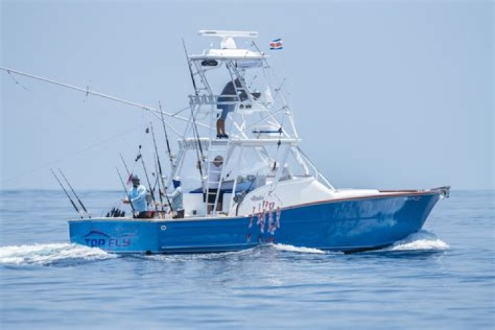 How much does working on a fishing boat pay?
