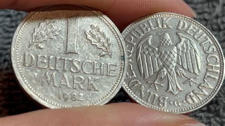 How much is a 1992 Deutsche mark worth?