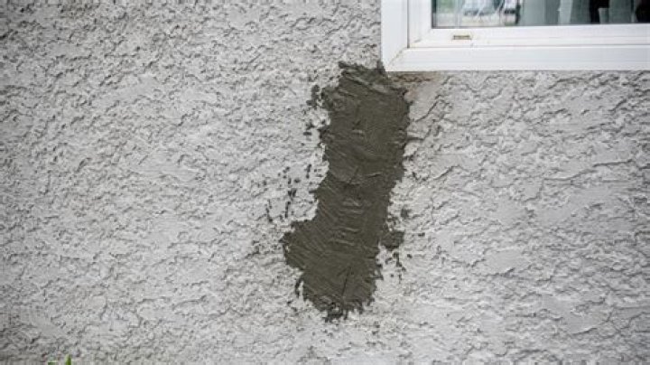 How much R-value does stucco have?