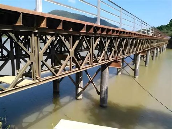 Is a bridge 4 bars?