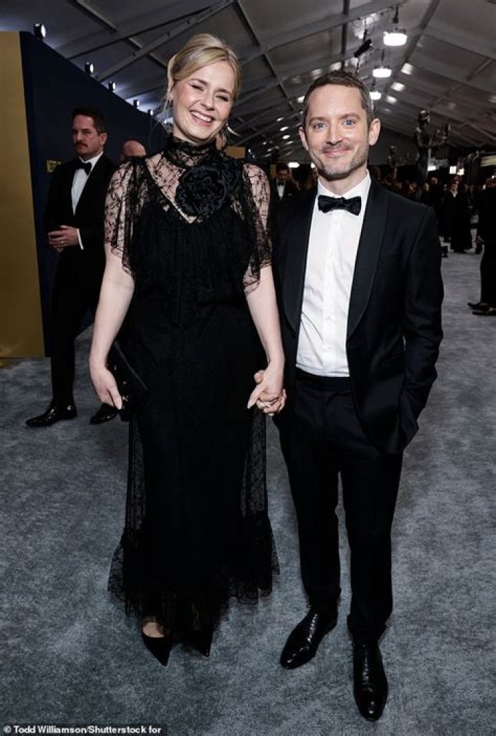 Is Elijah Wood married?