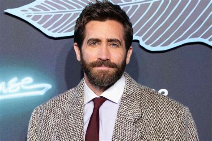 Is Jake Gyllenhaal vegetarian?