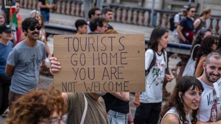 Is Vegas safe for tourists?