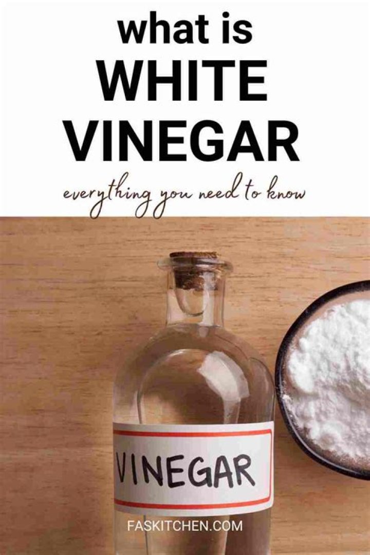 Is white vinegar good for cleaning leather sofa?