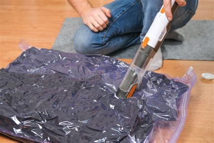 Should you vacuum or dust your car first?