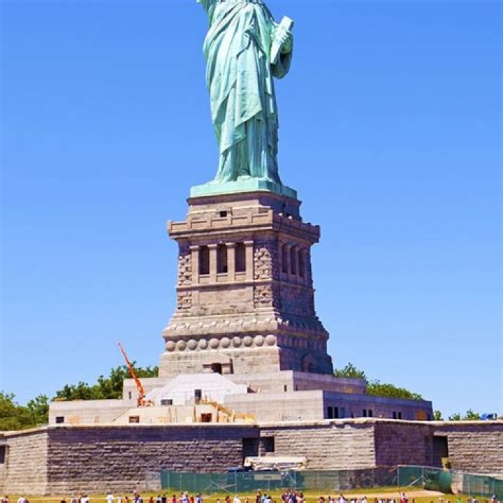 What coin is the Statue of Liberty on?