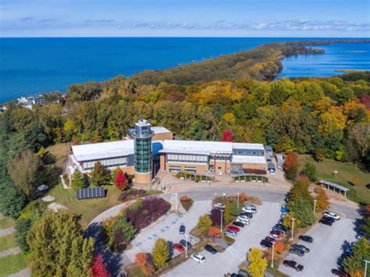 What companies are in Erie Pennsylvania?