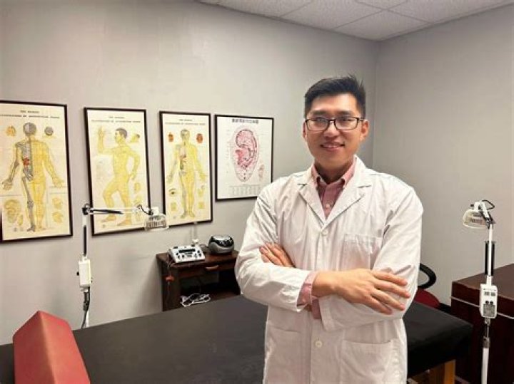 What degree is needed for acupuncturist?