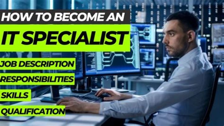 What does a employment specialist do?