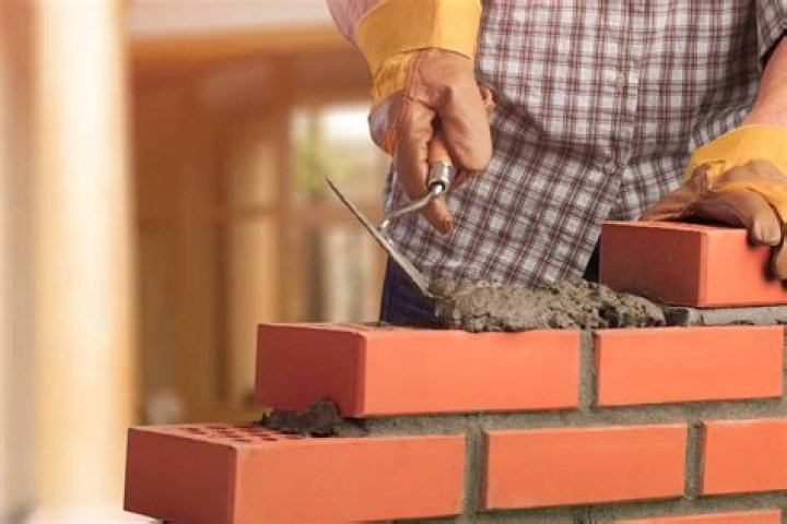 What does a refractory bricklayer do?