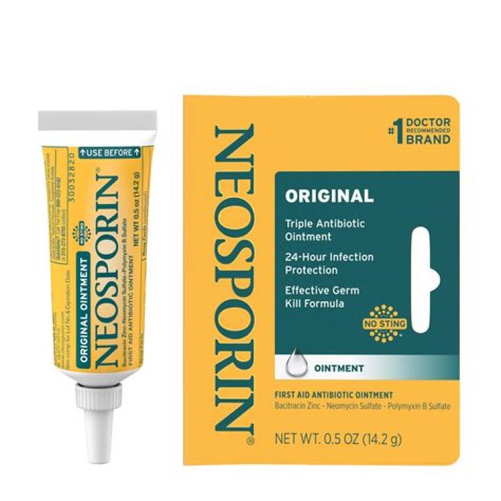 What is better bacitracin or Neosporin?