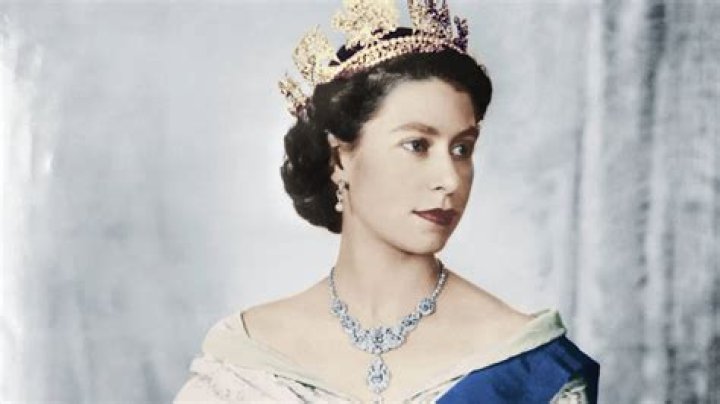 What is Queen Elizabeth's last name?