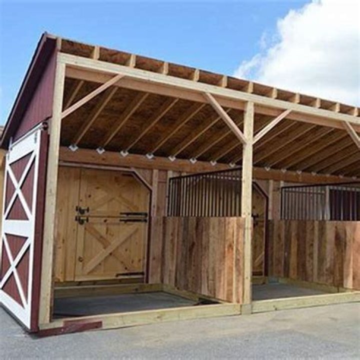 What is the cheapest horse barn to build?