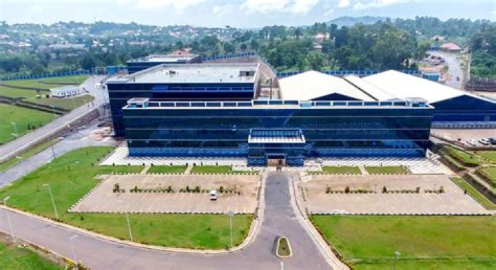 What is the contribution of Cesar Ritz?