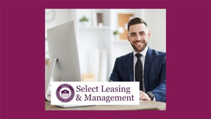 What is the difference between a leasing agent and a property manager?