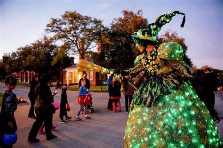 What states go all out for Halloween?