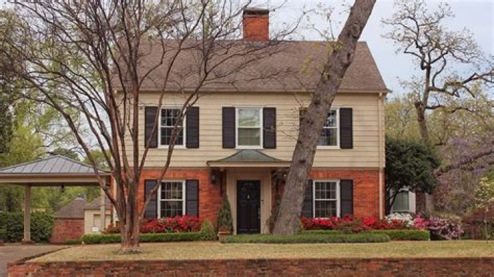 When do I have to pay CGT on an inherited house?