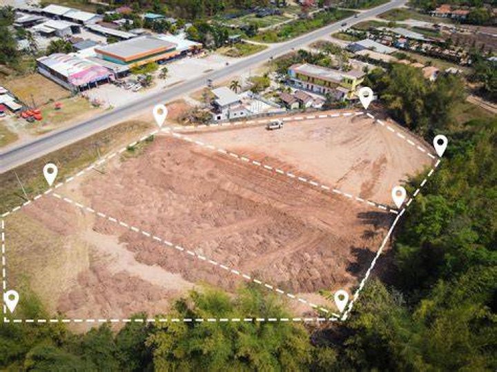 Where can I find vacant land in SA?