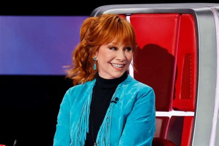 Where did Kira go in season 5 of Reba?