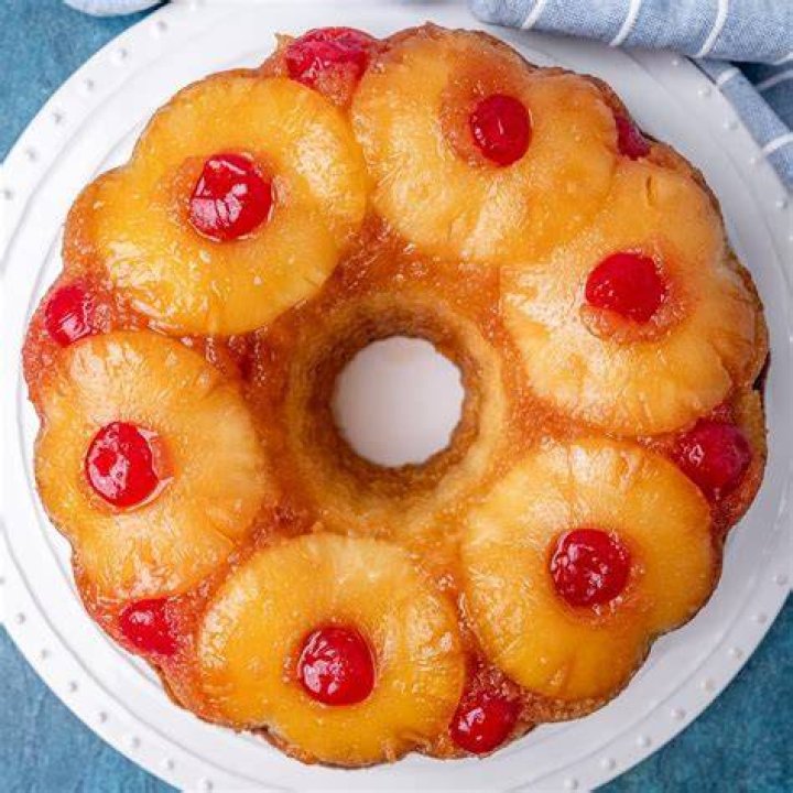 Where did upside down pineapple cake originate from?