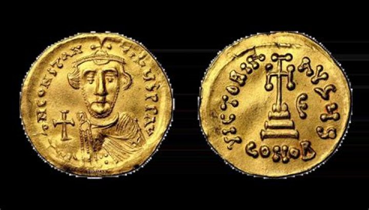 Which Roman king issued the gold coin solidus?