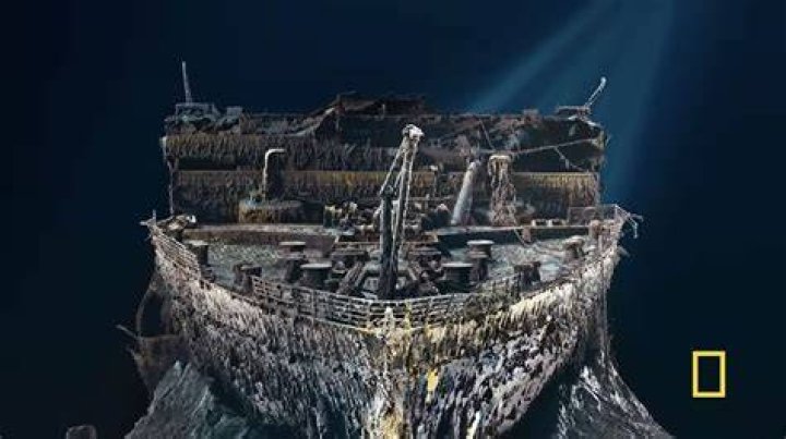 Why was the bottom of the Titanic red?