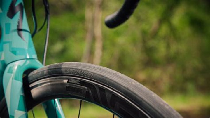 Will my road bike take 28mm tyres?